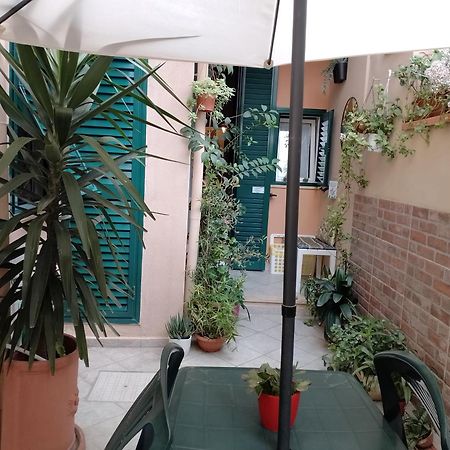 Il Piccolo Eden - Private Garden Appartement Livorno Buitenkant foto