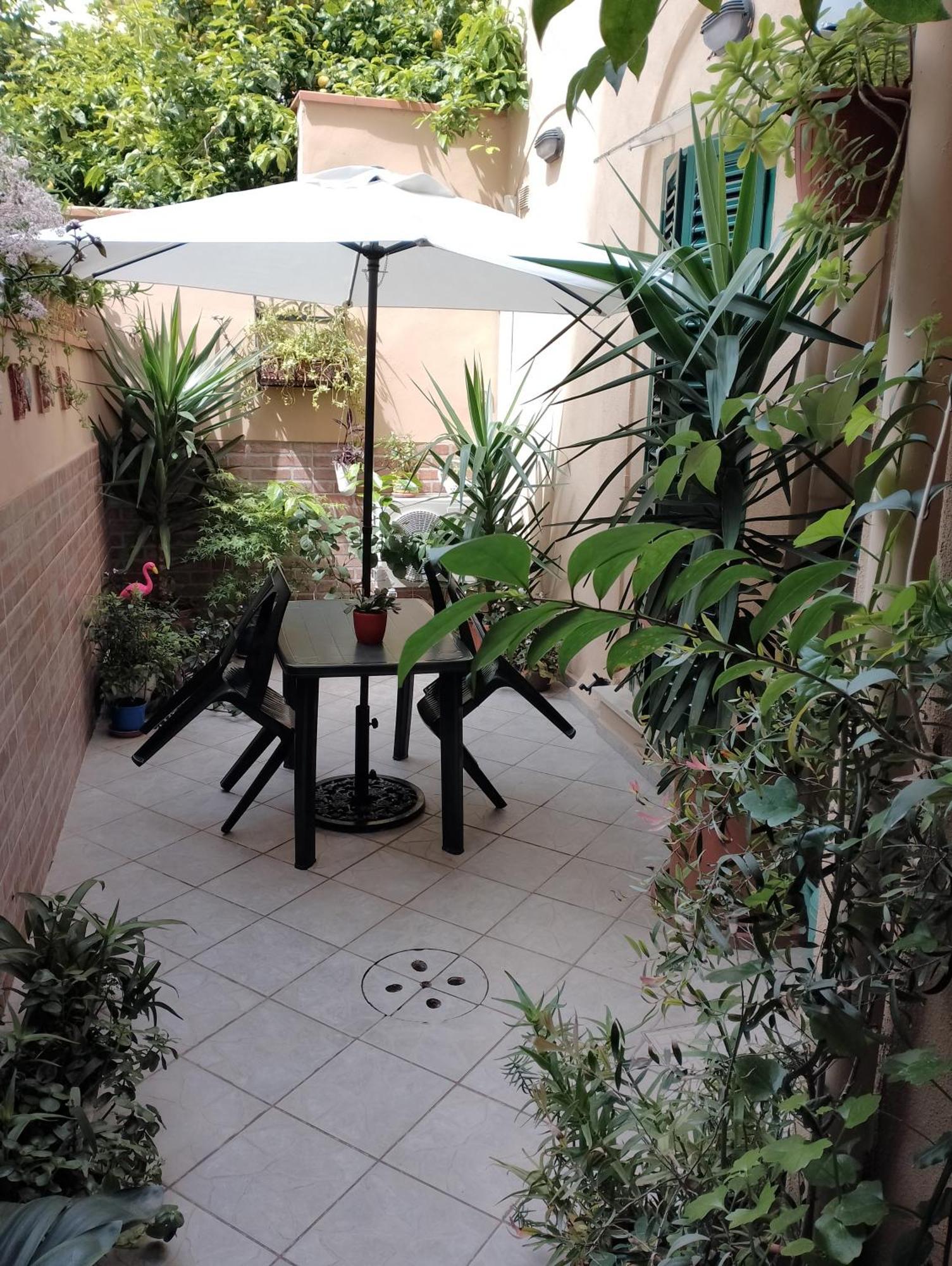 Il Piccolo Eden - Private Garden Appartement Livorno Buitenkant foto